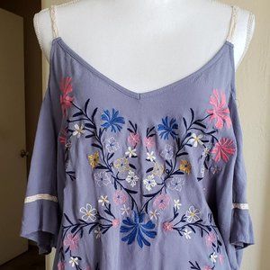 Woman's Plus Size Cold Shoulder Top W/Embroidery